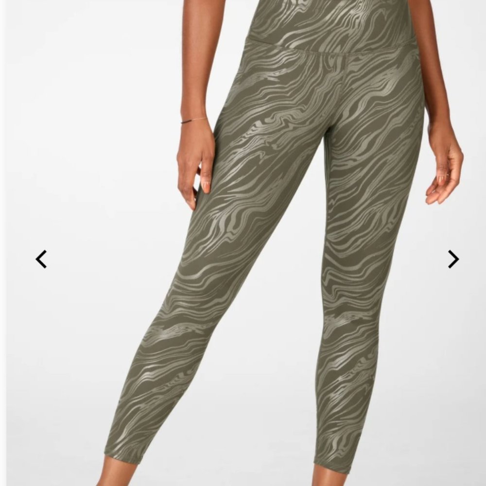 Fabletics Define High-Waisted 7/8 Leggings Ranger Green Small Marbleize